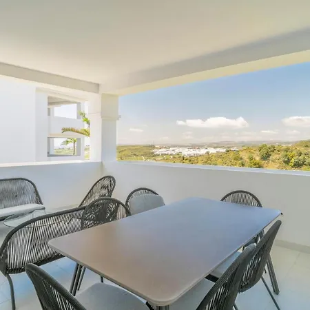 Apartament Awesome In With 3 Bedrooms, Wifi And Swimming Pool