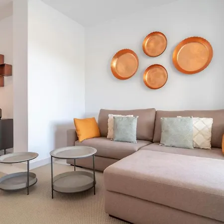 Apartment Awesome In With 3 Bedrooms, Wifi And Swimming Pool Estepona
